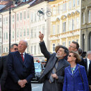 Dáiddahistorihkkár Peter Kre&#269;i&#269; lei Gonagasbára guide Ljubljana gávpotvácca&#154;eamis (Govva: Srdjan Zivulovic, Reuters / Scanpix)  